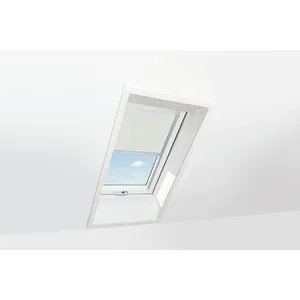 Roto Verdunkelungsrollo R6R8 R4R7 Aluminium-Schiene Farbe V02 Innenansicht Einbau offen
