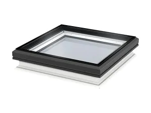 VELUX Flachdachfenster Standardglas ISG auf festem Aufsetzkranz CFP